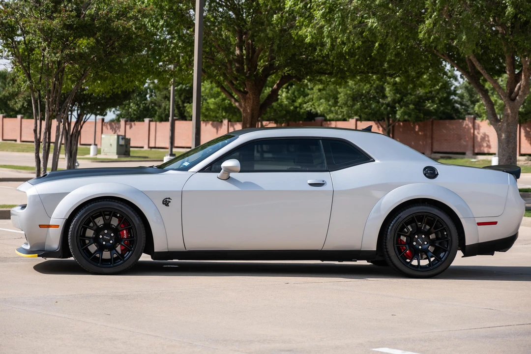 2023 Dodge Challenger SRT Hellcat 3rd Gen - Image 3 of 31
