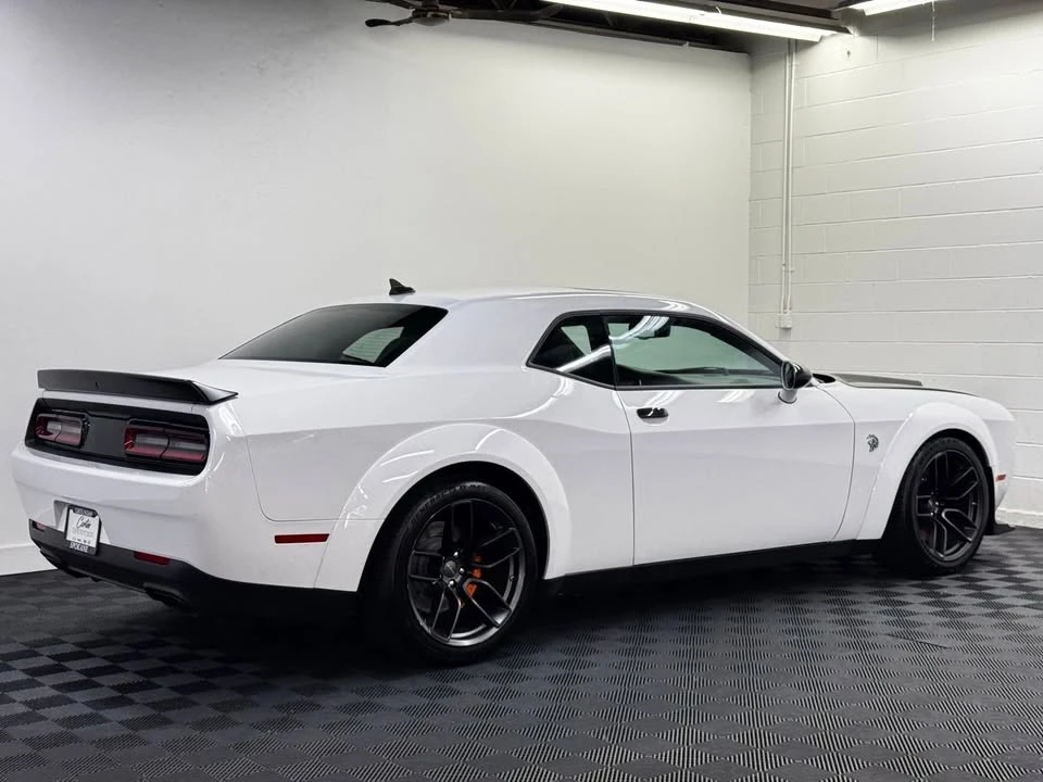 2023 Dodge Challenger SRT Hellcat 3rd Gen - Image 4 of 17
