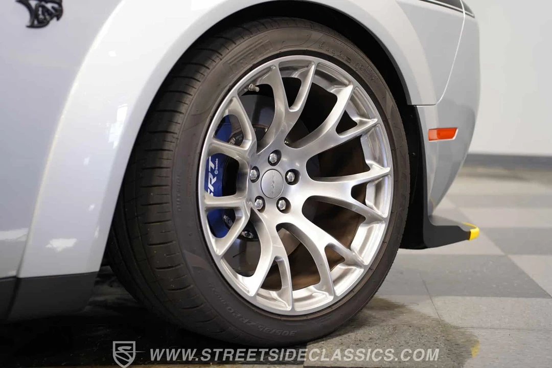 2023 Dodge Challenger SRT Hellcat 3rd Gen - Image 15 of 19