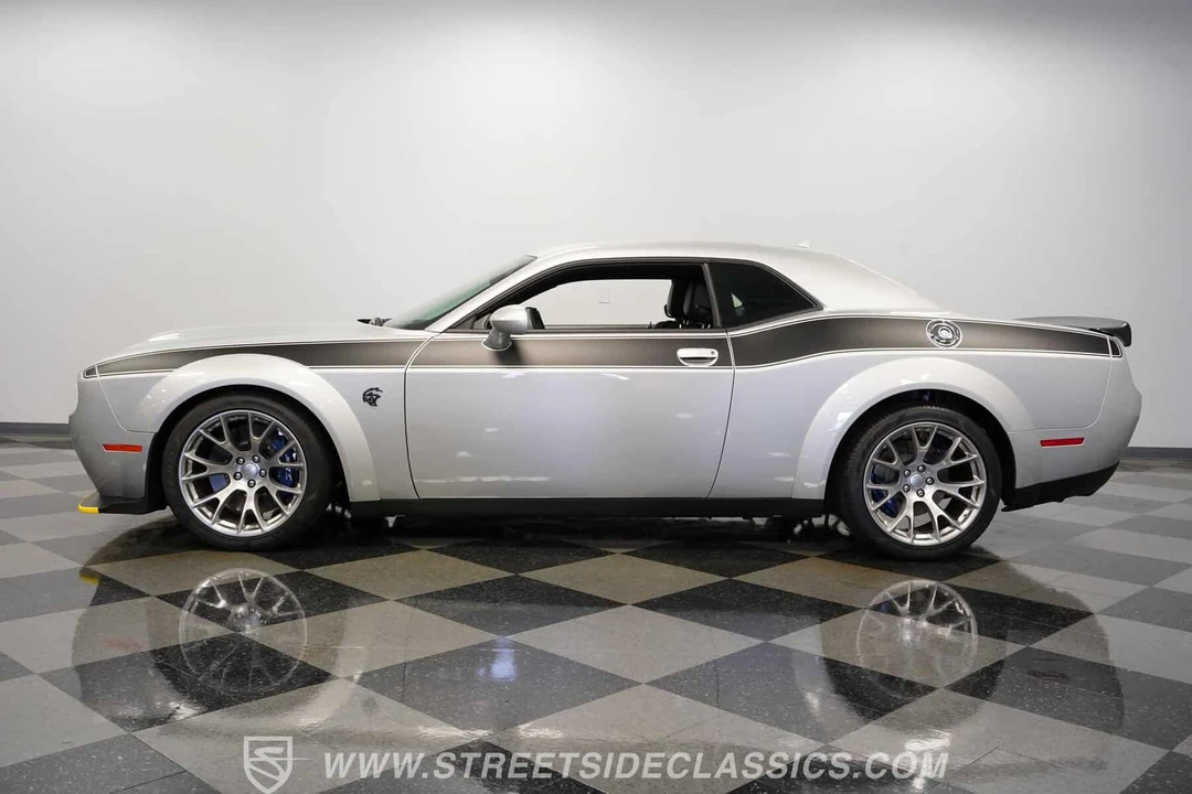 2023 Dodge Challenger SRT Hellcat 3rd Gen - Image 2 of 19
