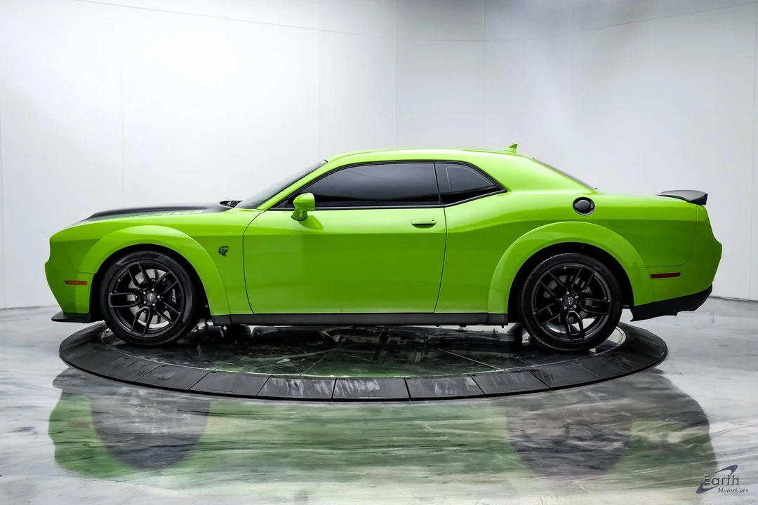 2023 Dodge Challenger SRT Hellcat 3rd Gen - Image 5 of 12