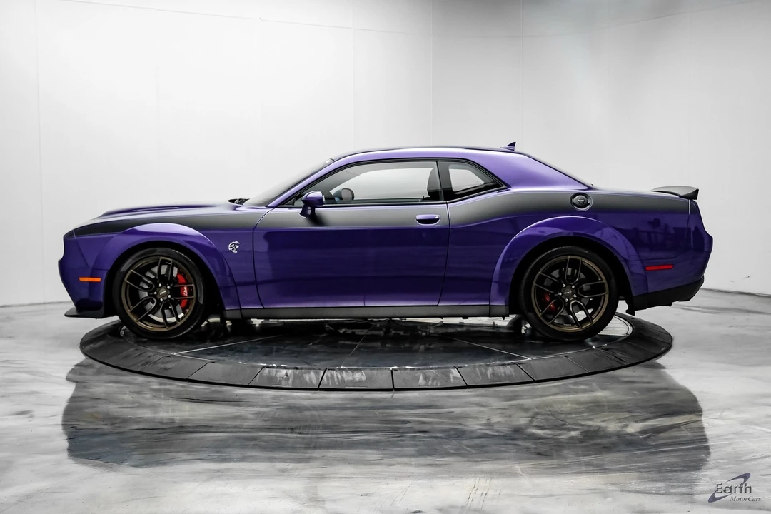 2023 Dodge Challenger SRT Hellcat 3rd Gen - Image 5 of 12