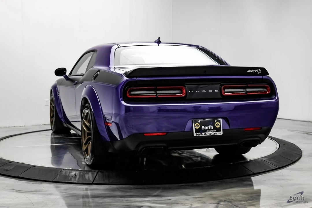 2023 Dodge Challenger SRT Hellcat 3rd Gen - Image 9 of 12