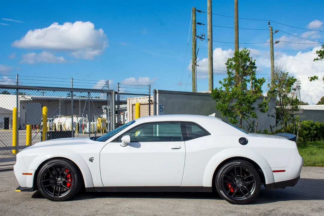2023 Dodge Challenger SRT Hellcat 3rd Gen - Image 4 of 16