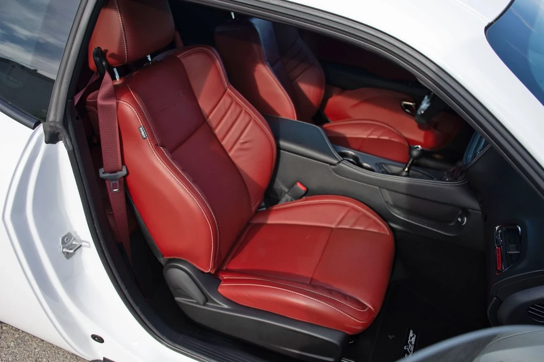 2023 Dodge Challenger SRT Hellcat 3rd Gen - Image 9 of 16