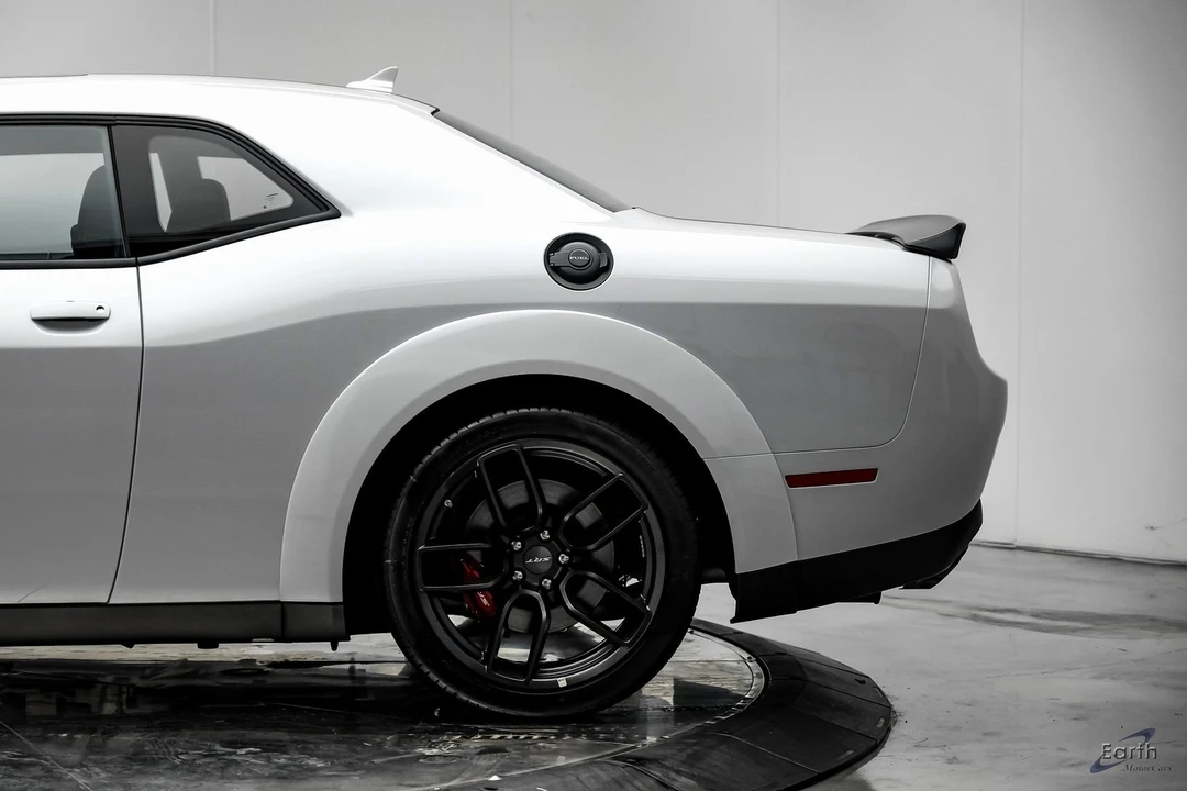 2023 Dodge Challenger SRT Hellcat 3rd Gen - Image 7 of 12