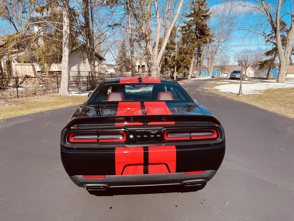 2023 Dodge Challenger SRT Hellcat 3rd Gen - Image 12 of 31