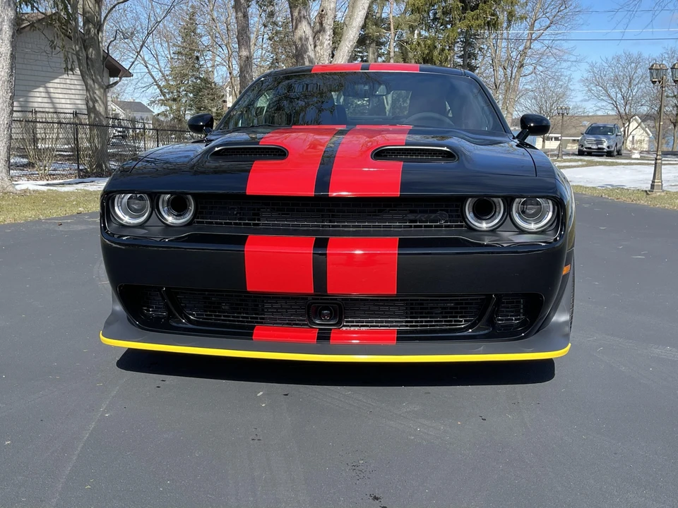 2023 Dodge Challenger SRT Hellcat 3rd Gen - Image 28 of 31