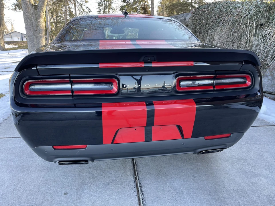 2023 Dodge Challenger SRT Hellcat 3rd Gen - Image 11 of 31