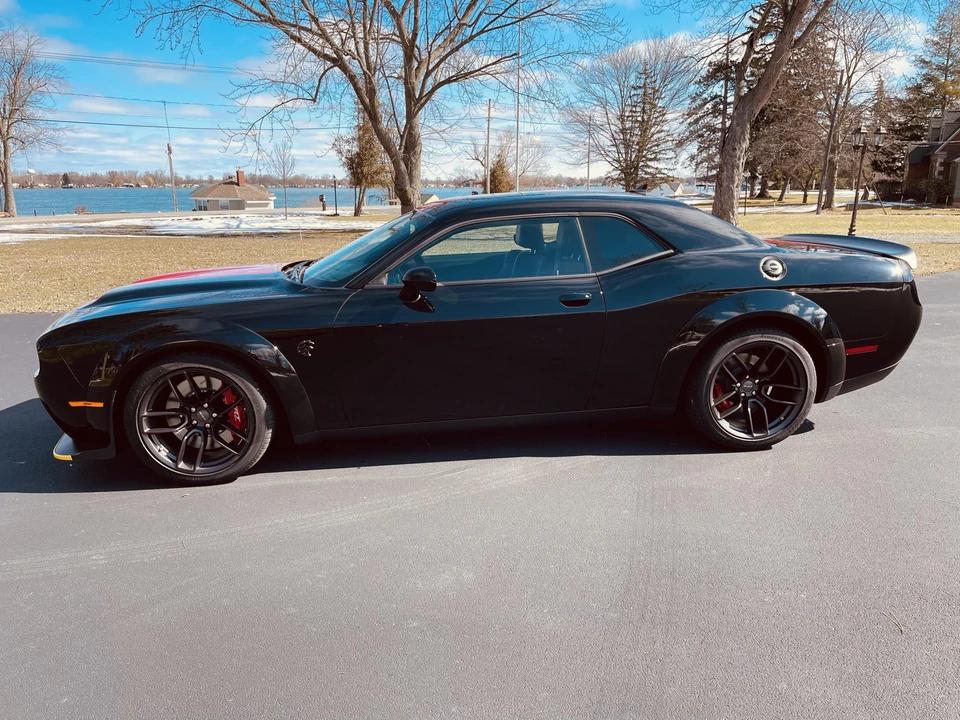 2023 Dodge Challenger SRT Hellcat 3rd Gen - Image 21 of 31