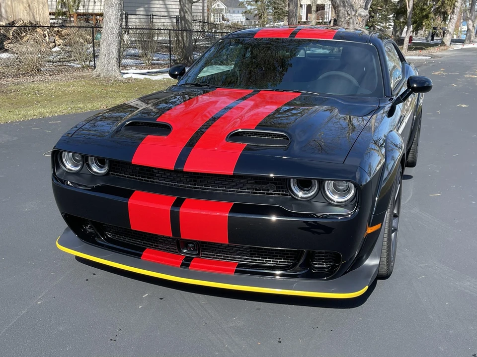 2023 Dodge Challenger SRT Hellcat 3rd Gen - Image 27 of 31