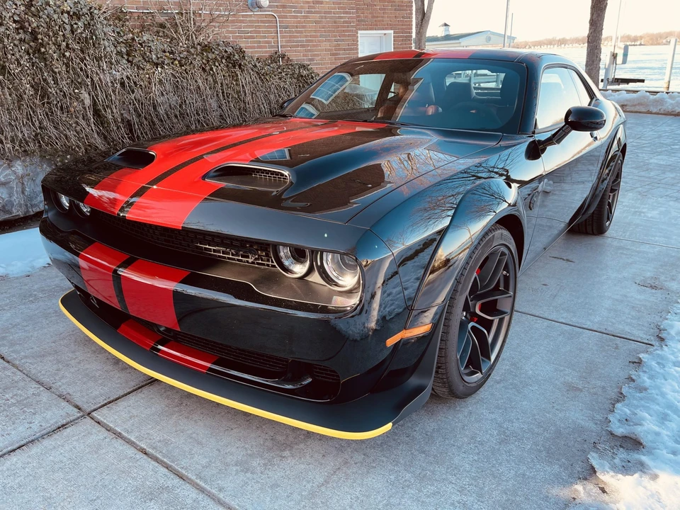 2023 Dodge Challenger SRT Hellcat 3rd Gen - Image 26 of 31