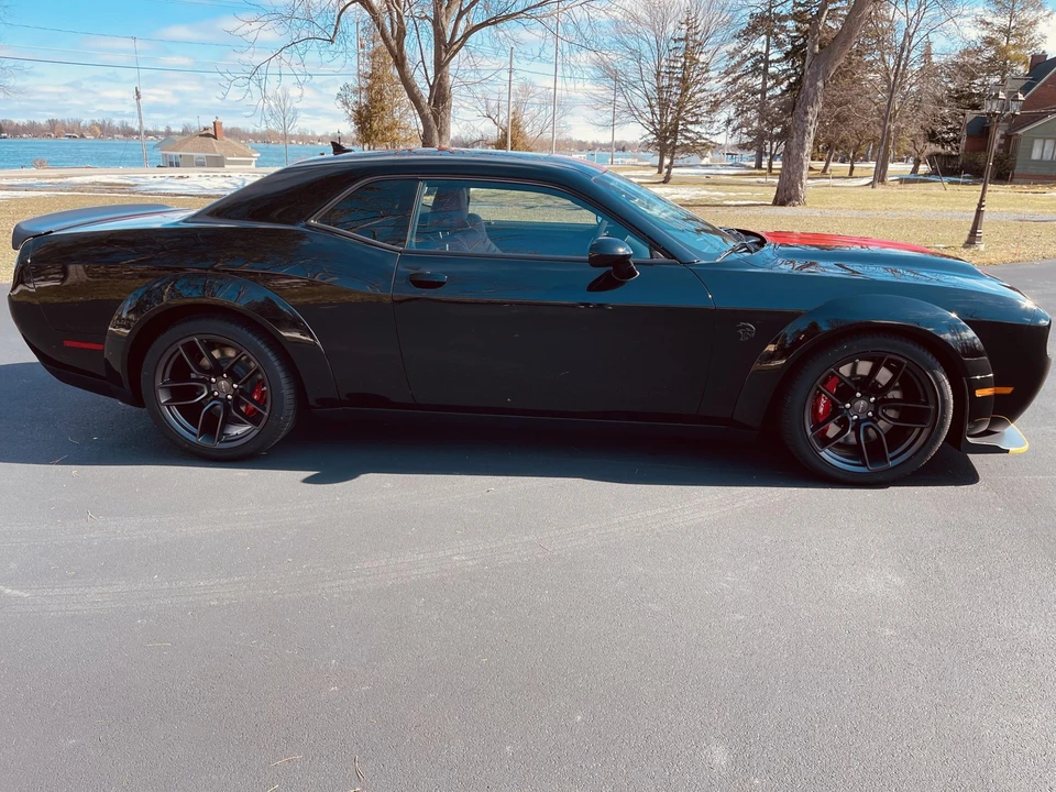2023 Dodge Challenger SRT Hellcat 3rd Gen - Image 7 of 31