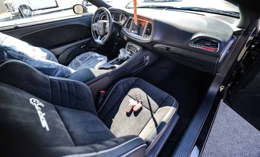 2023 Dodge Challenger SRT Hellcat 3rd Gen - Image 20 of 31