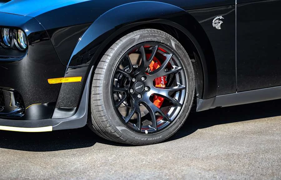 2023 Dodge Challenger SRT Hellcat 3rd Gen - Image 11 of 31