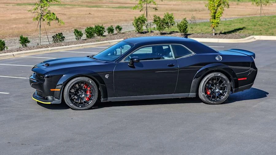 2023 Dodge Challenger SRT Hellcat 3rd Gen - Image 8 of 31
