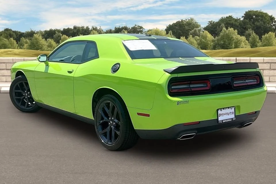 2023 Dodge Challenger 3rd Gen - Image 10 of 19