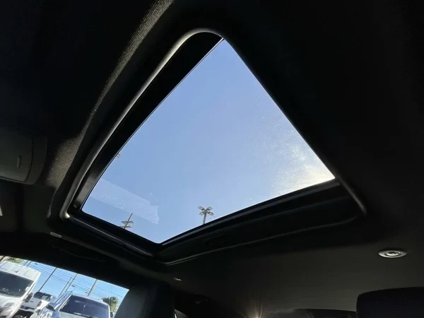 2023 Dodge Challenger 3rd Gen - Image 4 of 5