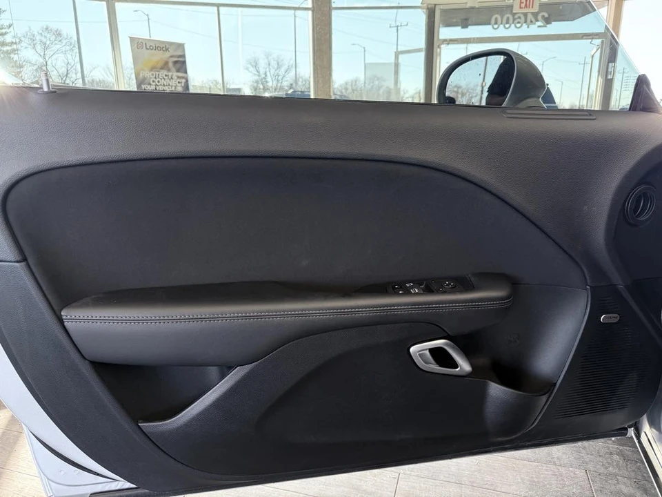 2023 Dodge Challenger 3rd Gen - Image 28 of 31