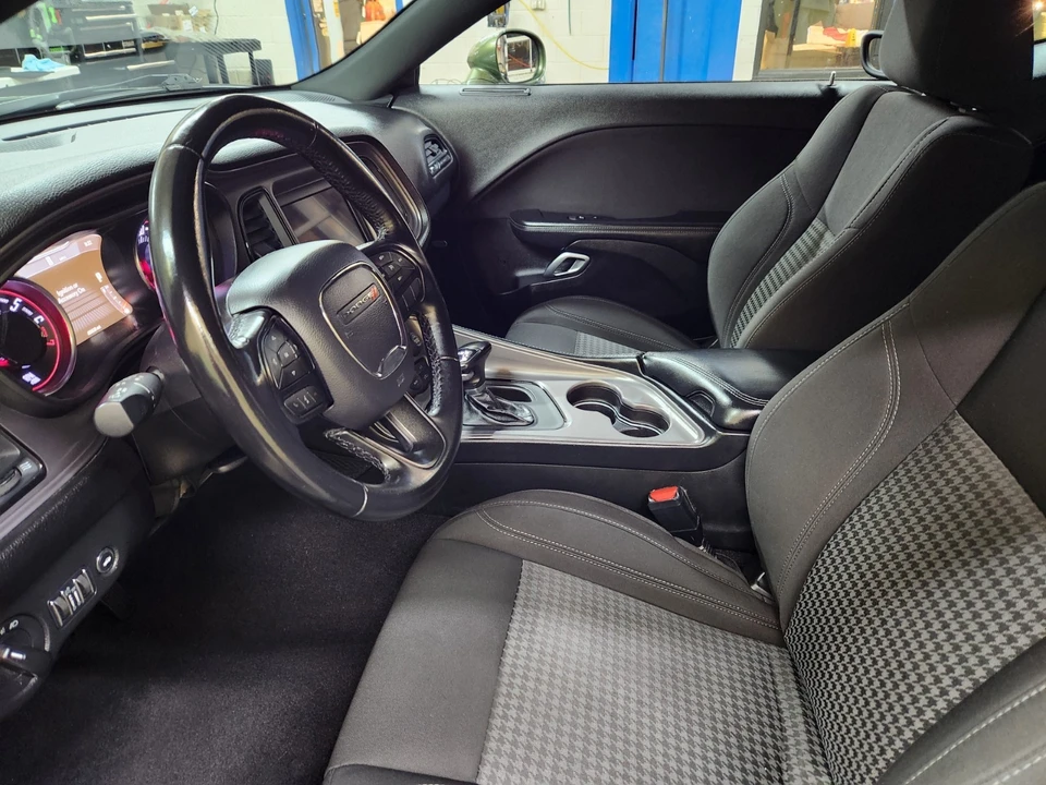 2023 Dodge Challenger 3rd Gen - Image 25 of 31