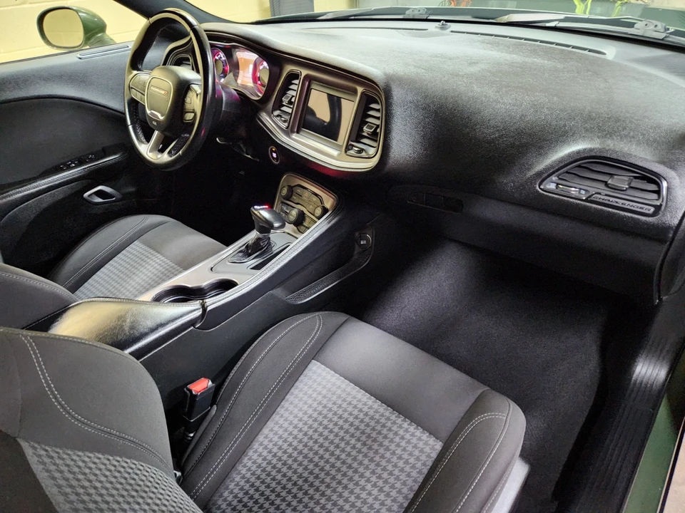 2023 Dodge Challenger 3rd Gen - Image 28 of 31