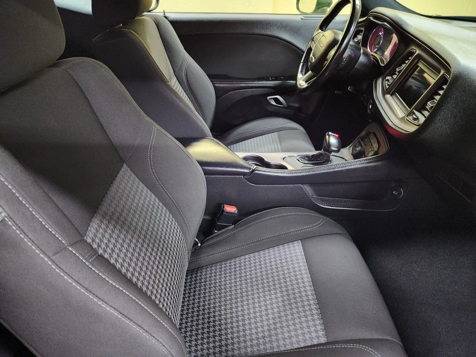 2023 Dodge Challenger 3rd Gen - Image 29 of 31