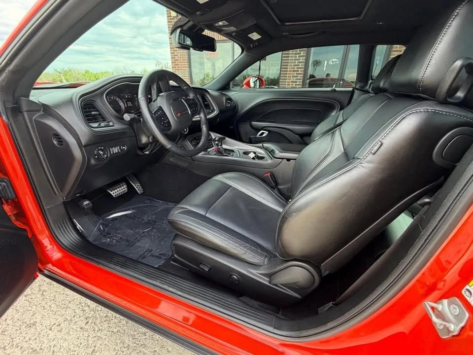 2023 Dodge Challenger 3rd Gen - Image 16 of 19