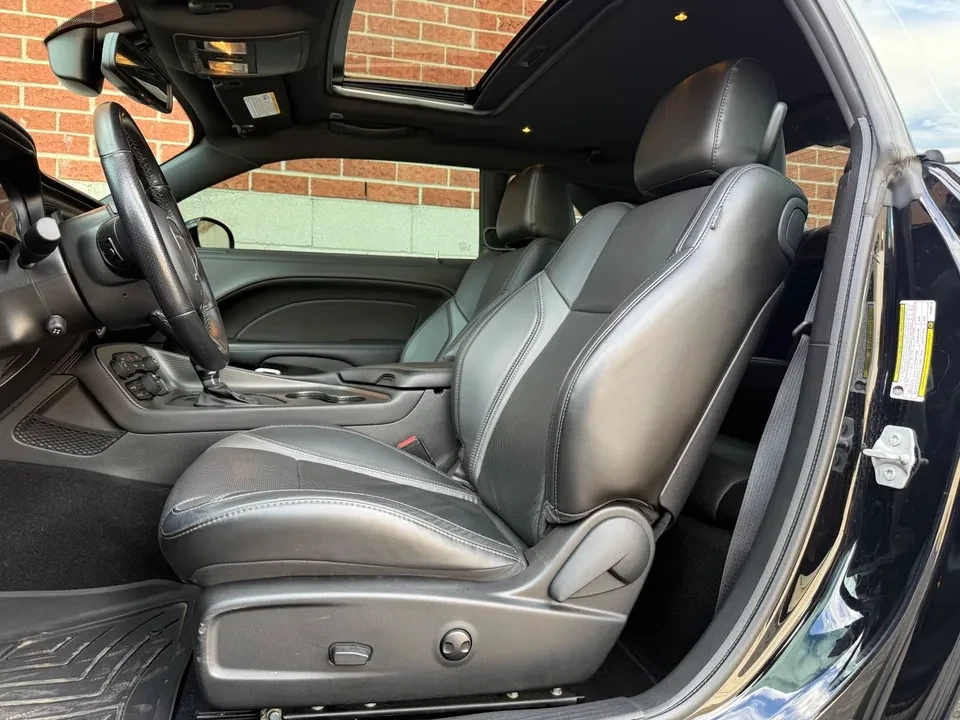 2023 Dodge Challenger 3rd Gen - Image 8 of 12