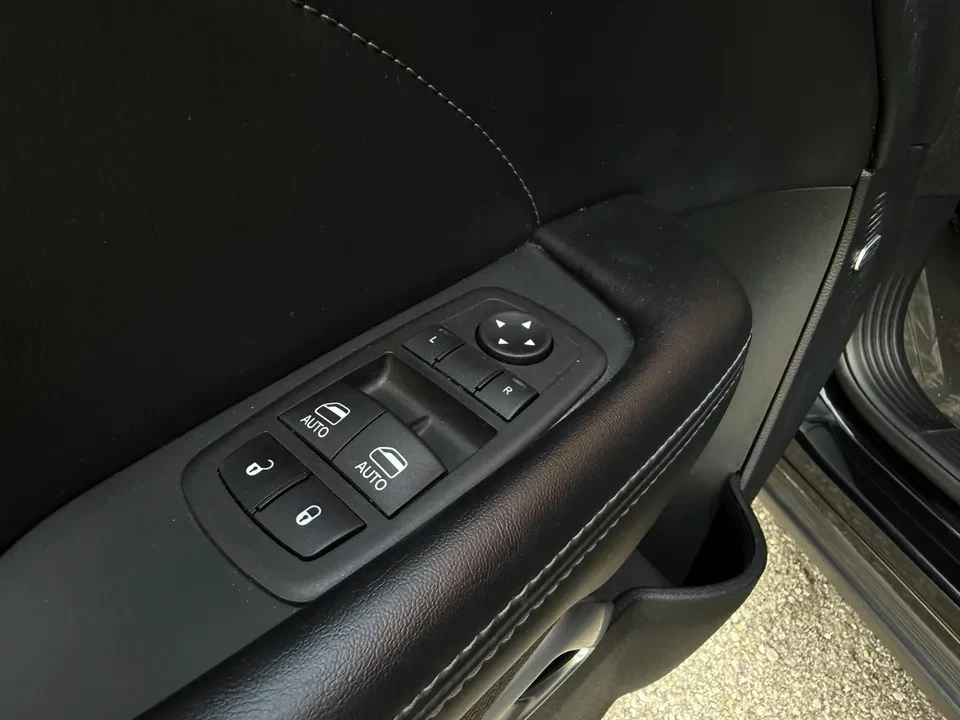 2023 Dodge Challenger 3rd Gen - Image 9 of 12