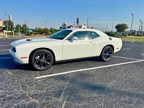 2023 Dodge Challenger SXT Coupe 2D