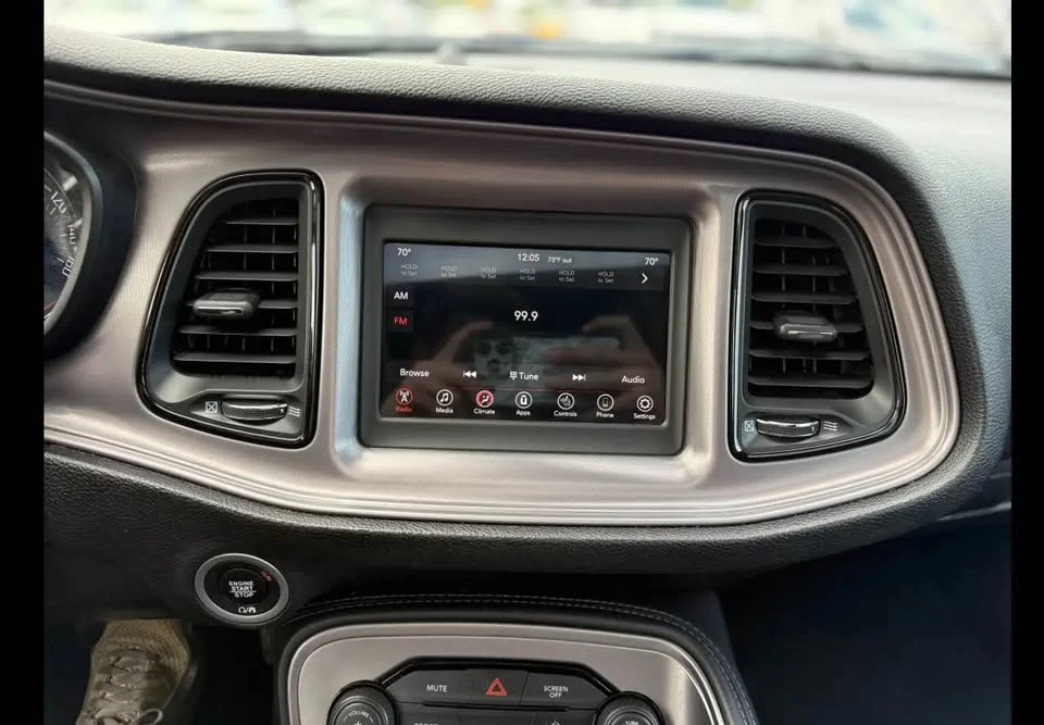 2023 Dodge Challenger 3rd Gen - Image 10 of 11