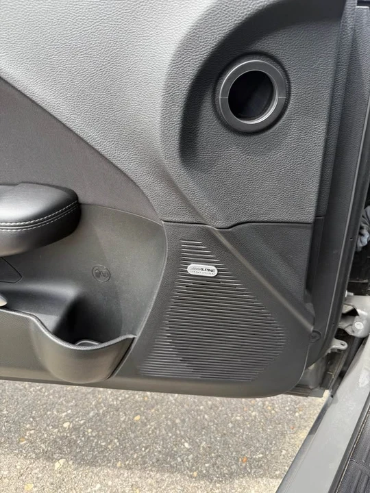 2023 Dodge Challenger 3rd Gen - Image 15 of 15