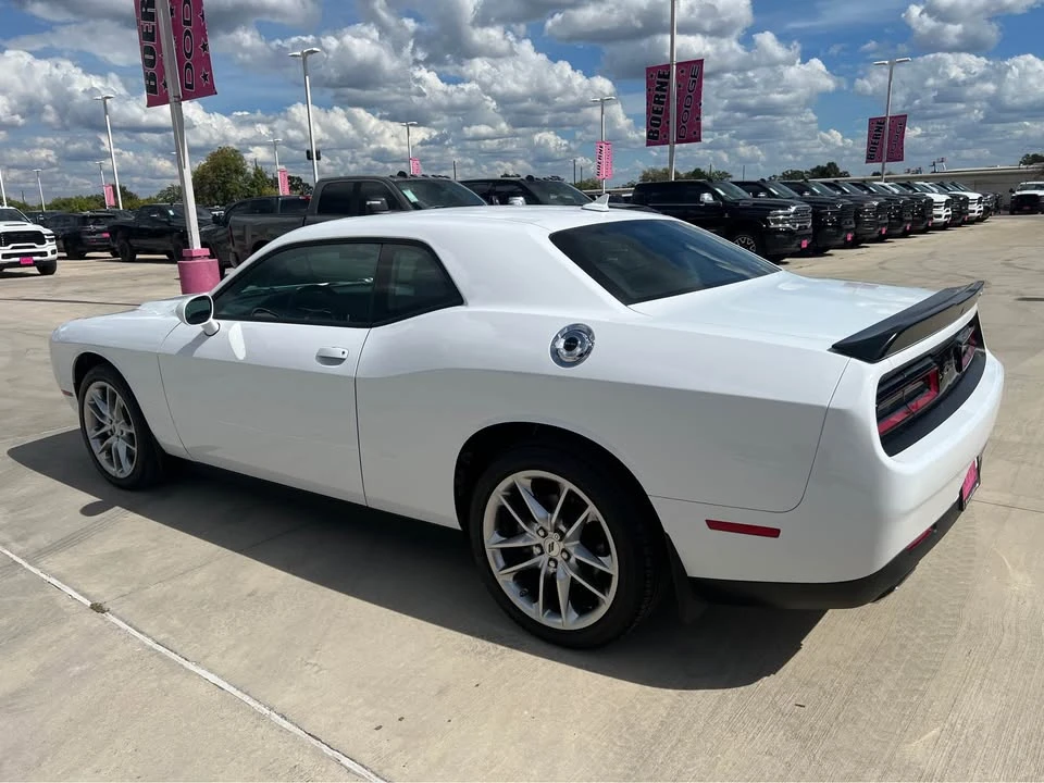 2023 Dodge Challenger 3rd Gen - Image 4 of 12