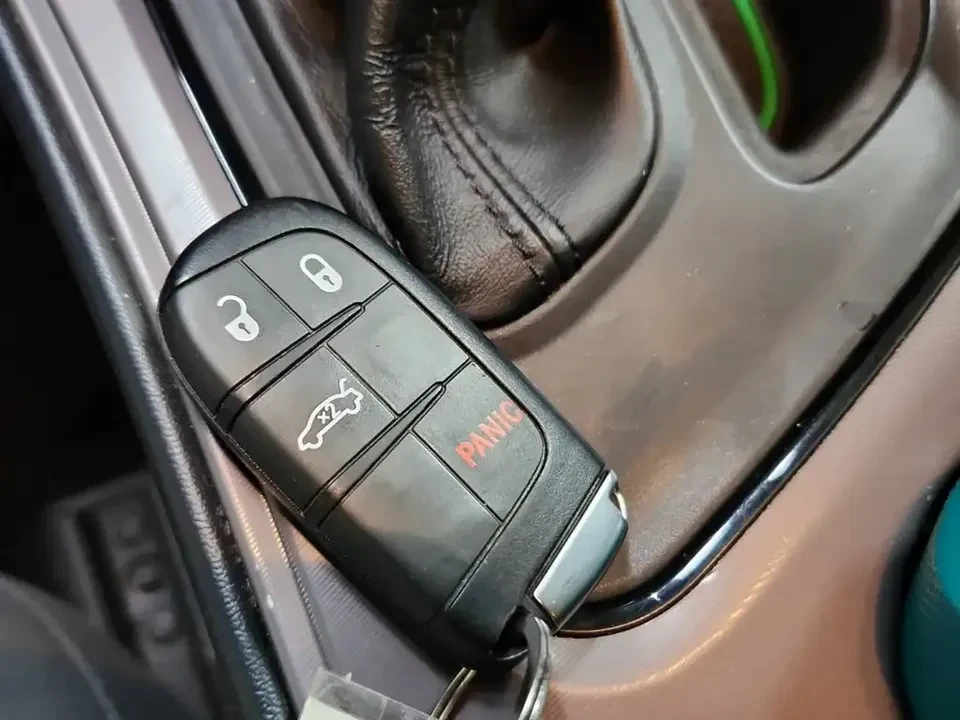 2023 Dodge Challenger 3rd Gen - Image 4 of 4