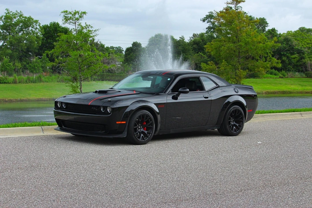 2023 Dodge Challenger SRT Hellcat 3rd Gen - Image 14 of 31