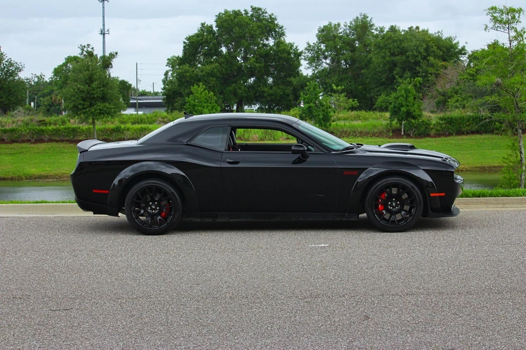 2023 Dodge Challenger SRT Hellcat 3rd Gen - Image 7 of 31