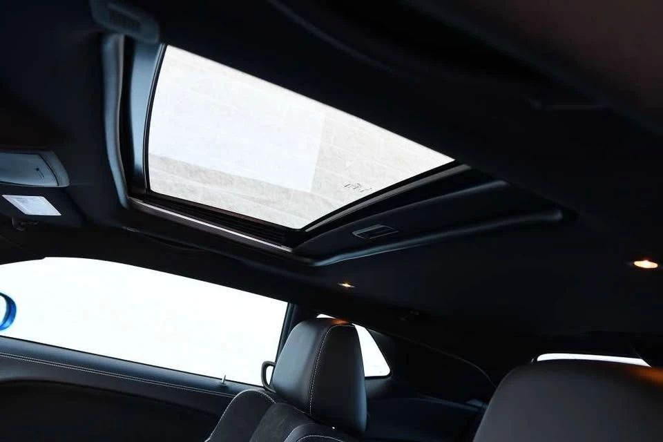 2023 Dodge Challenger SRT Hellcat 3rd Gen - Image 17 of 20