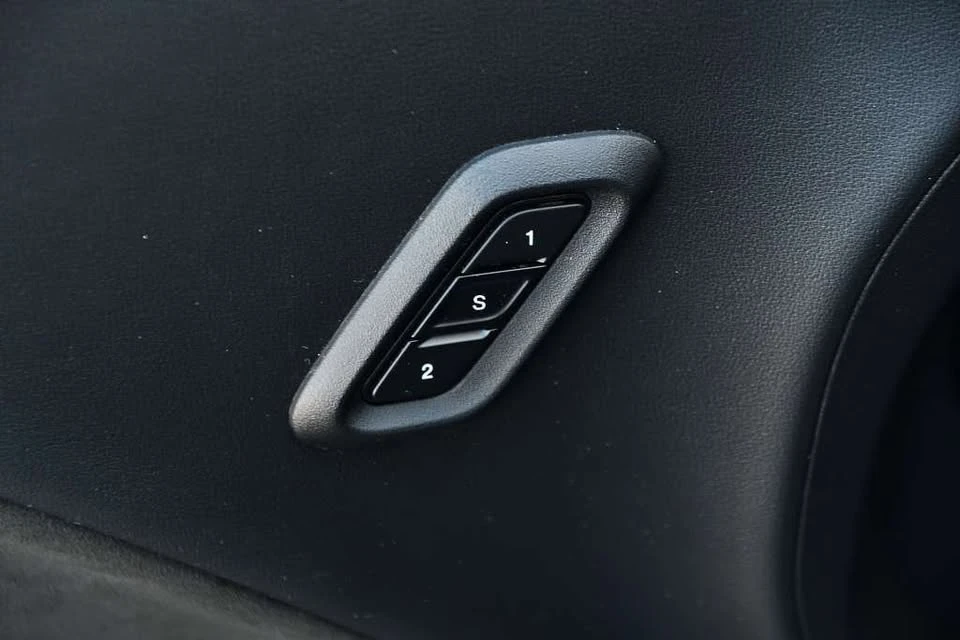 2023 Dodge Challenger SRT Hellcat 3rd Gen - Image 13 of 20