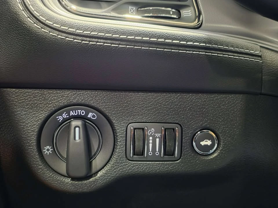 2023 Dodge Challenger SRT Hellcat 3rd Gen - Image 17 of 20