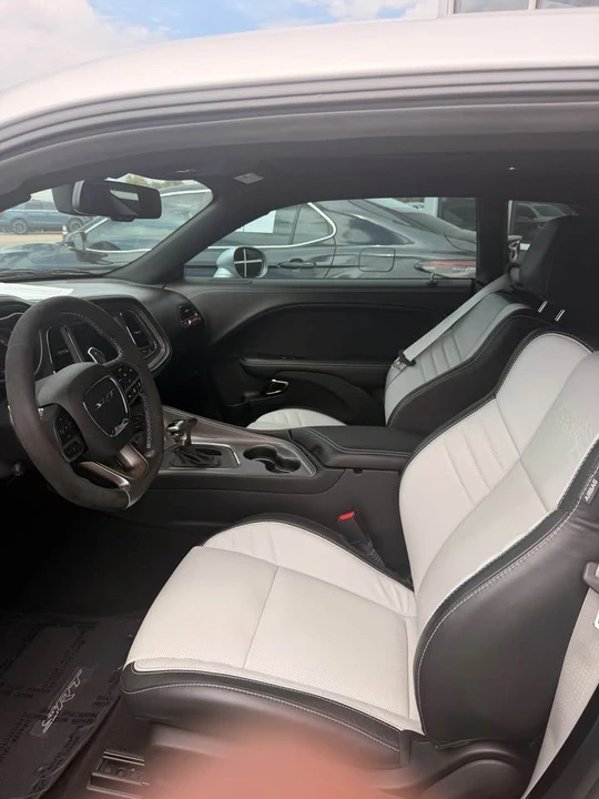 2023 Dodge Challenger SRT Hellcat 3rd Gen - Image 7 of 14