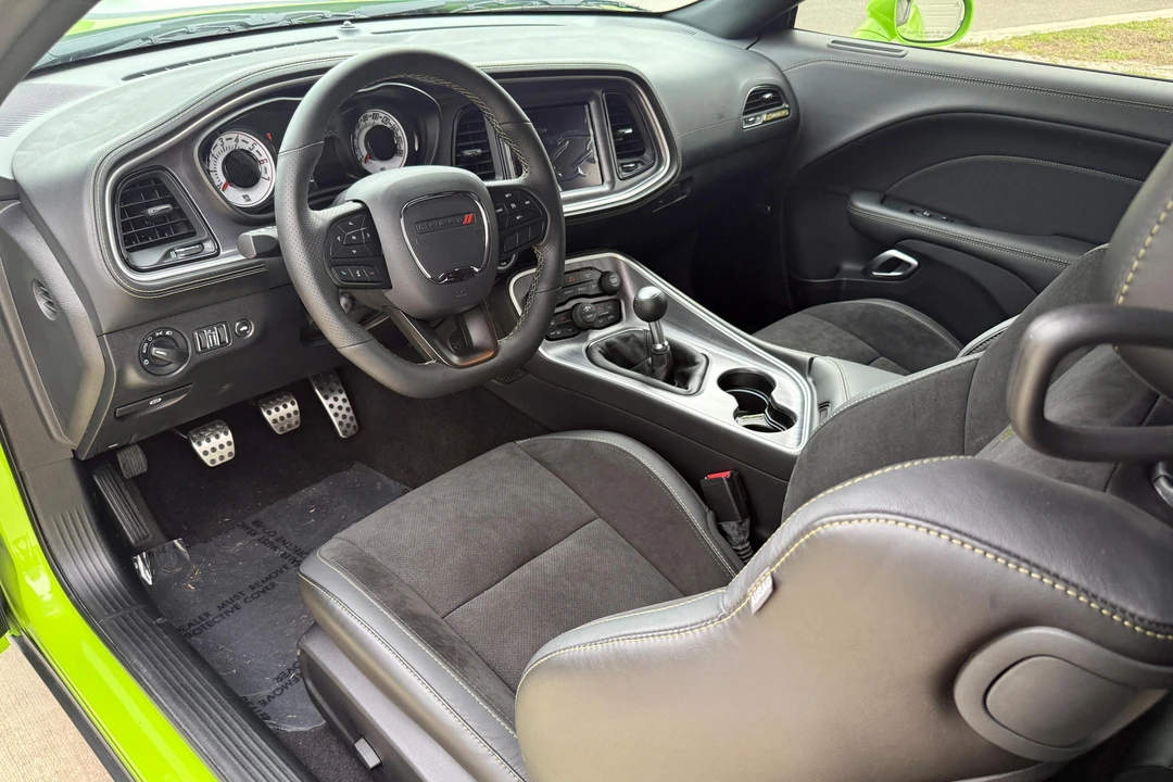 2023 Dodge Challenger 3rd Gen - Image 27 of 31