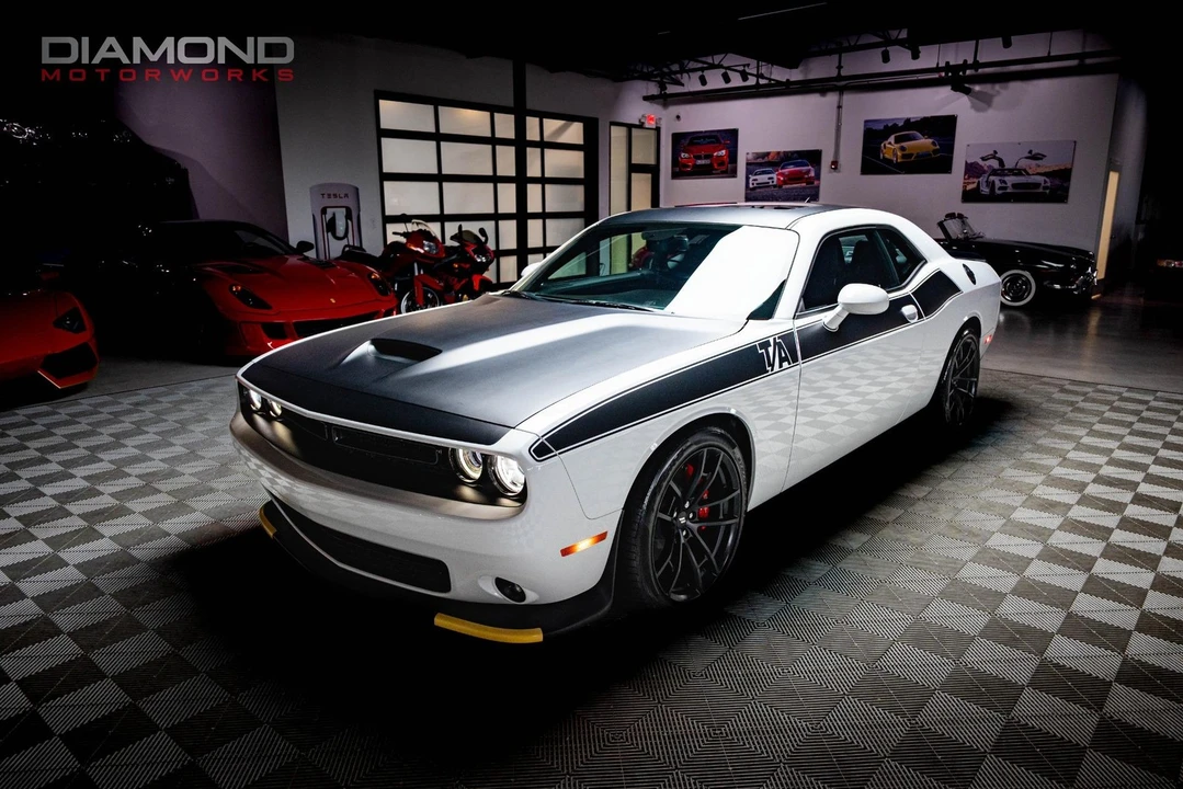 2023 Dodge Challenger 3rd Gen - Image 3 of 12