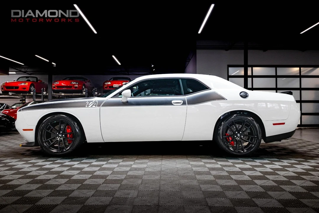 2023 Dodge Challenger 3rd Gen - Image 11 of 12
