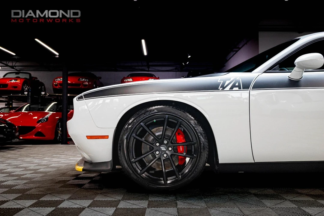 2023 Dodge Challenger 3rd Gen - Image 10 of 12