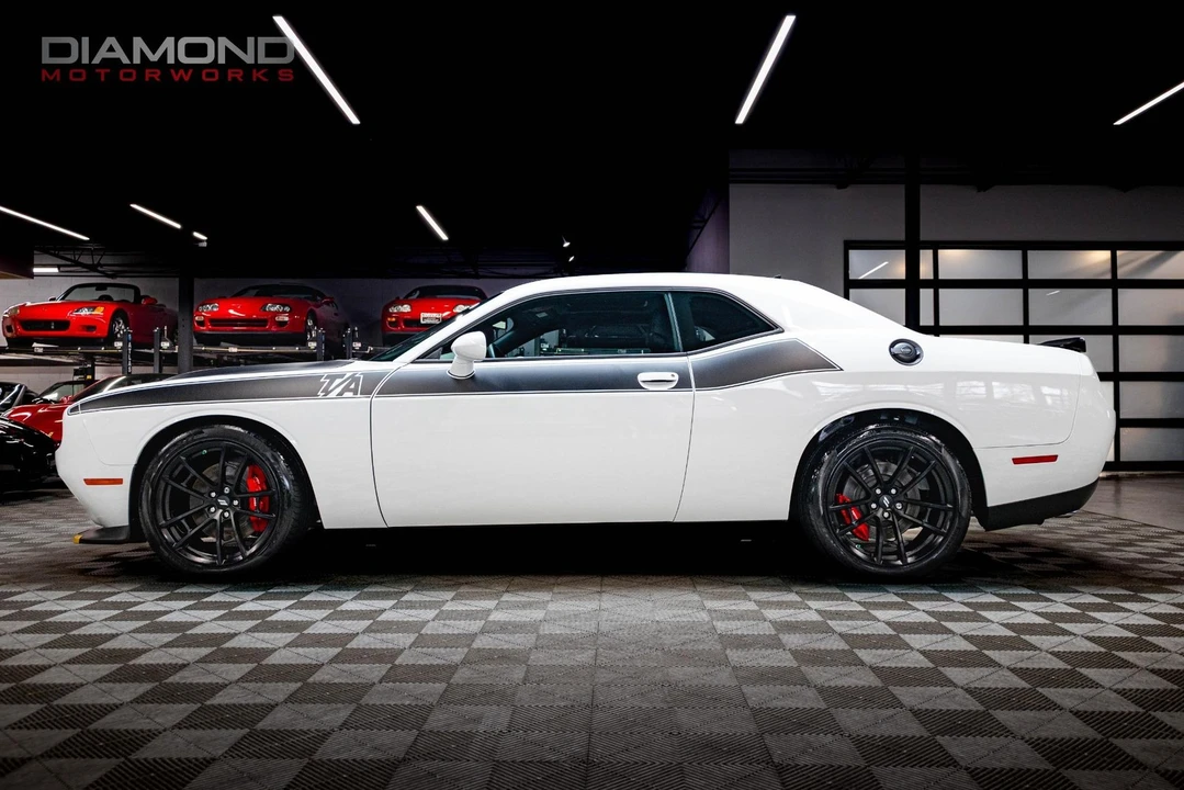 2023 Dodge Challenger 3rd Gen - Image 11 of 12