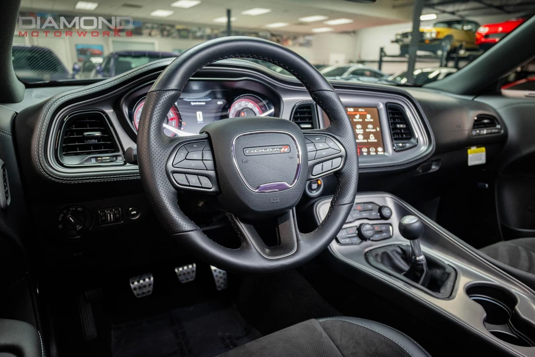 2023 Dodge Challenger 3rd Gen - Image 10 of 12