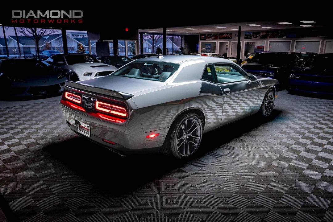 2023 Dodge Challenger 3rd Gen - Image 4 of 12