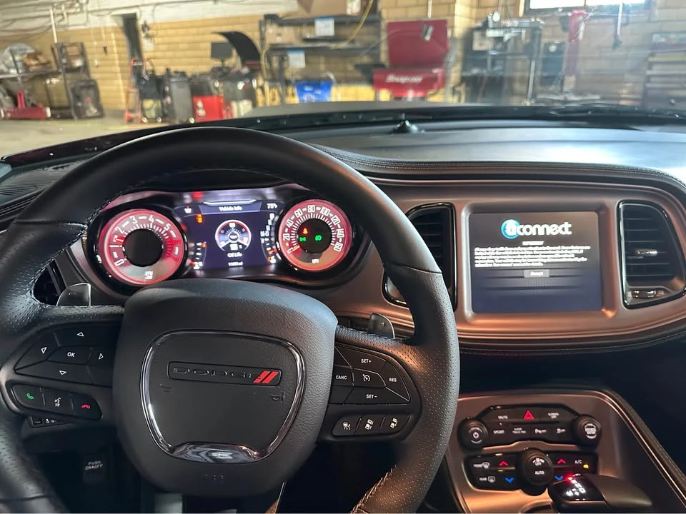 2023 Dodge Challenger 3rd Gen - Image 6 of 7