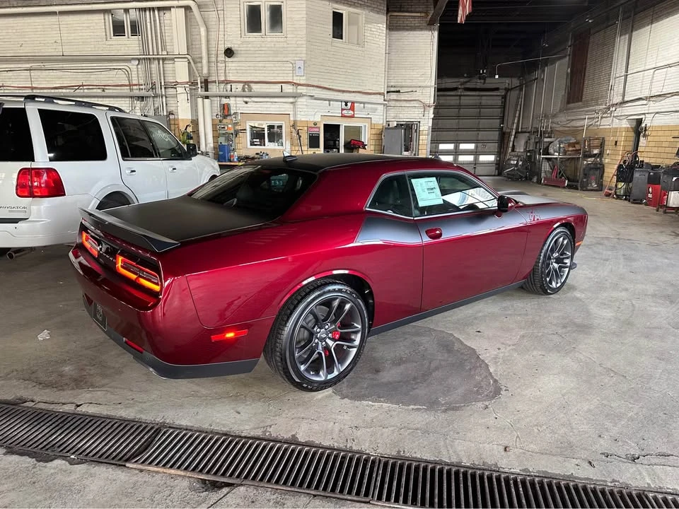 2023 Dodge Challenger 3rd Gen - Image 2 of 7
