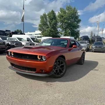 2023 Dodge Challenger V6
